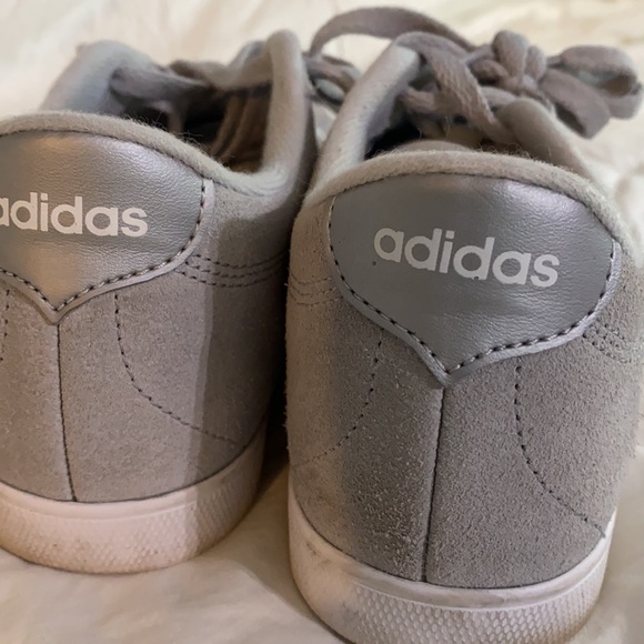 Classic gray adidas - Picture 3 of 5